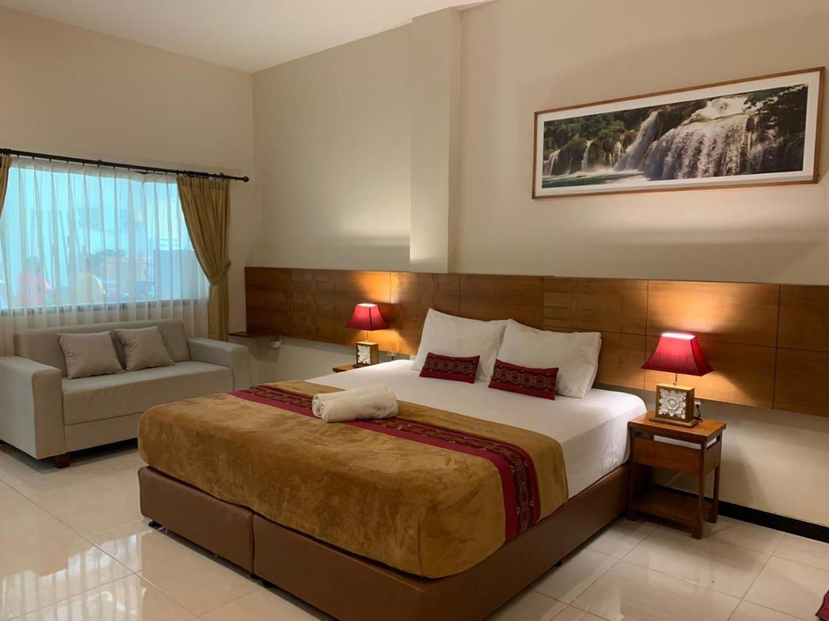 Kuta Suci Guesthouse Εξωτερικό φωτογραφία