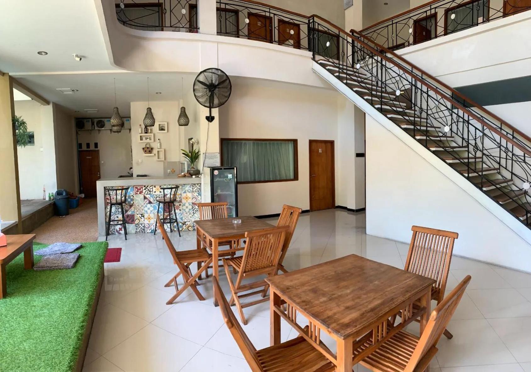 Kuta Suci Guesthouse Εξωτερικό φωτογραφία